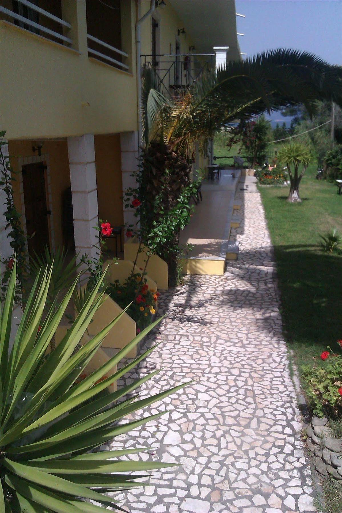 Aparthotel Athina Kávos Esterno foto