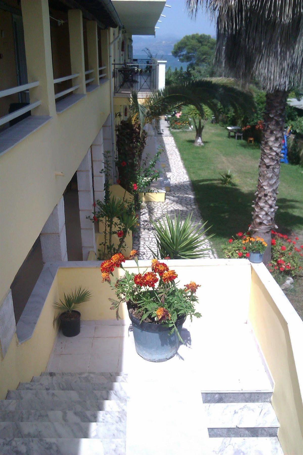 Aparthotel Athina Kávos Esterno foto